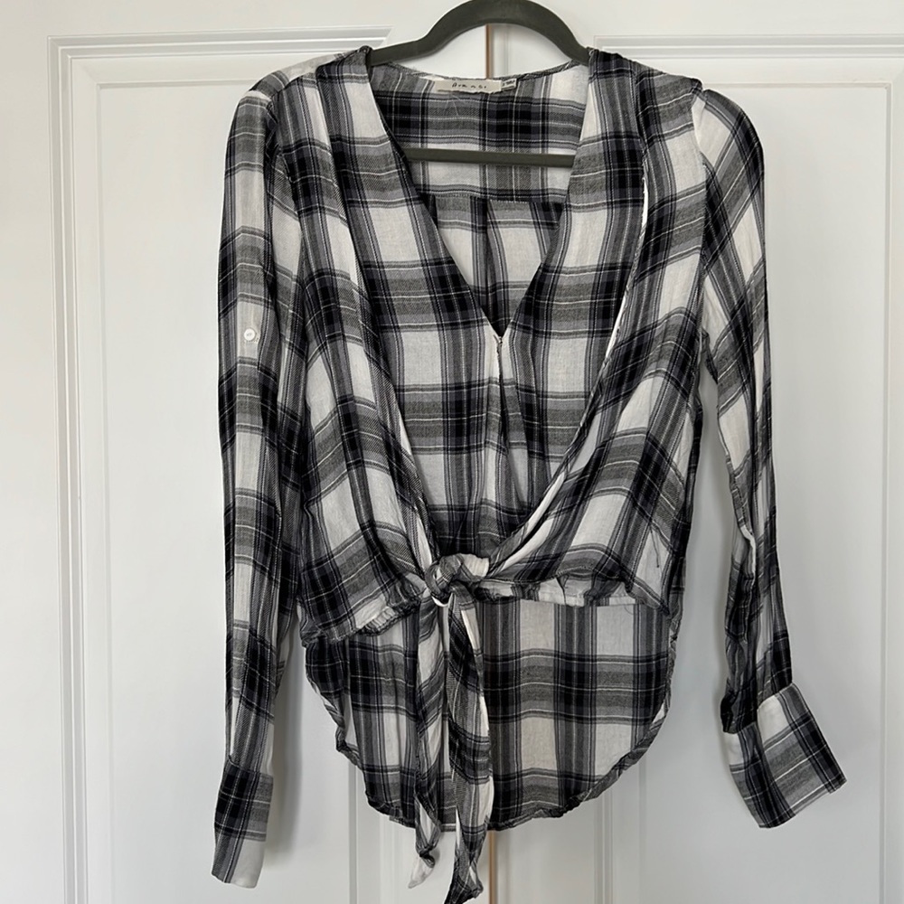 Vici front tie plaid